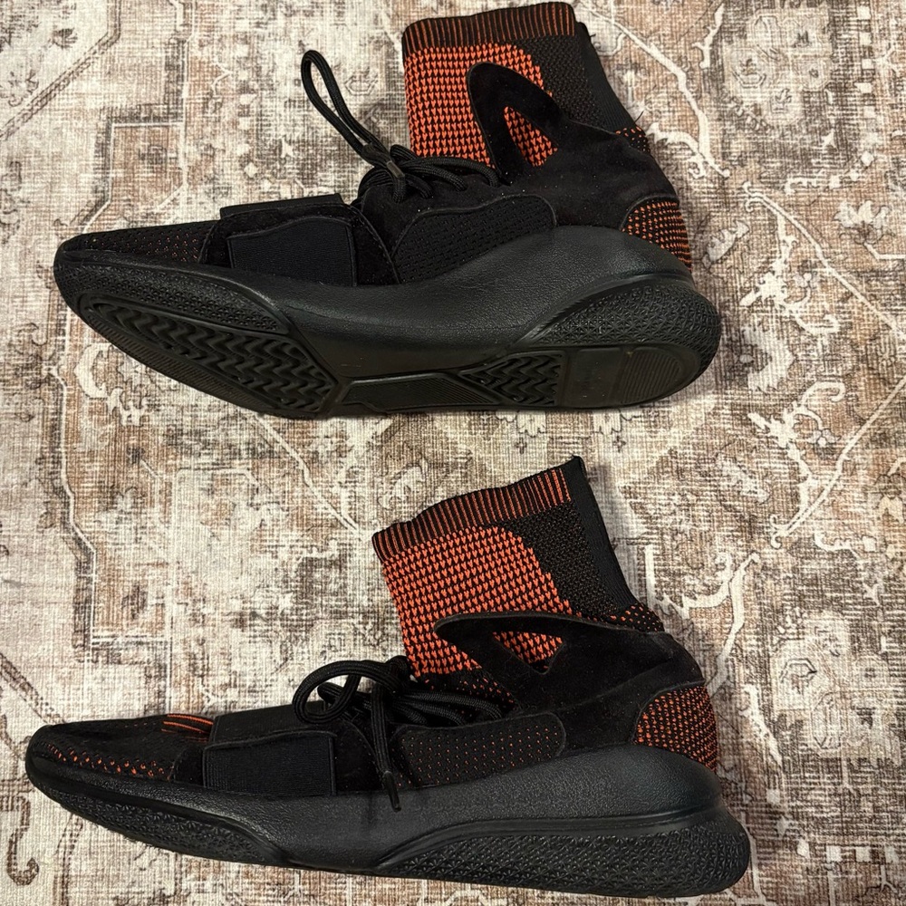 Zara Man Black & Orange Sneakers Size 8.5/42
